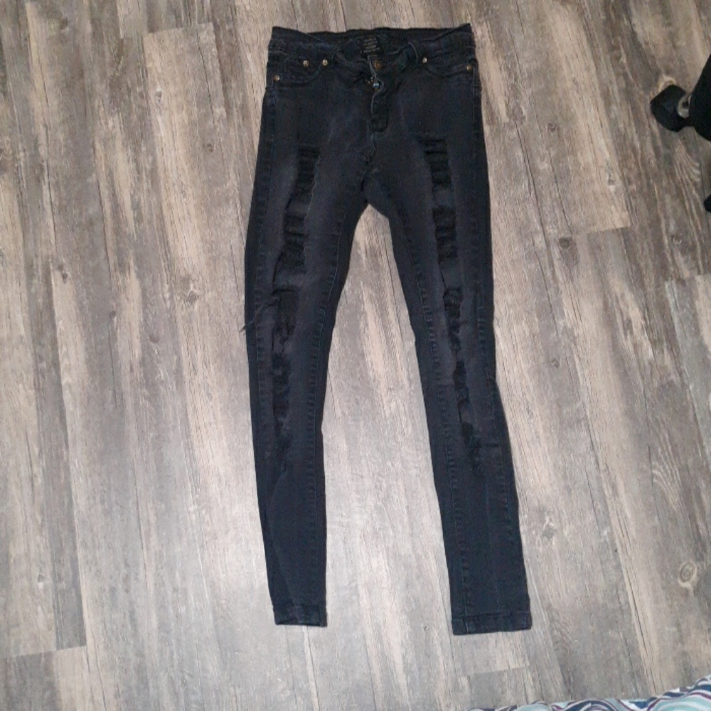 Ripped jeans
